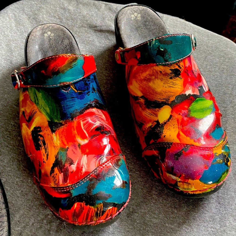 Medical professional shoe